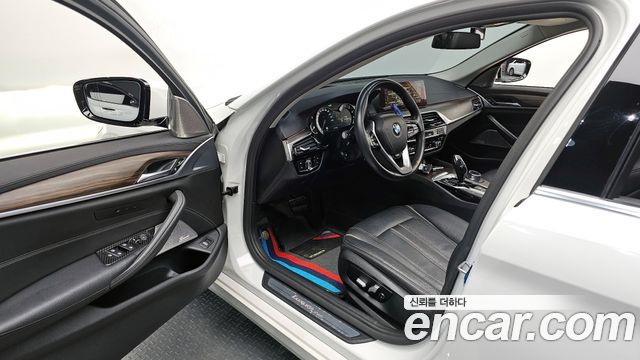 BMW 5-Series 530i Luxury Plus