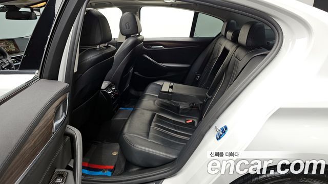 BMW 5-Series 530i Luxury Plus