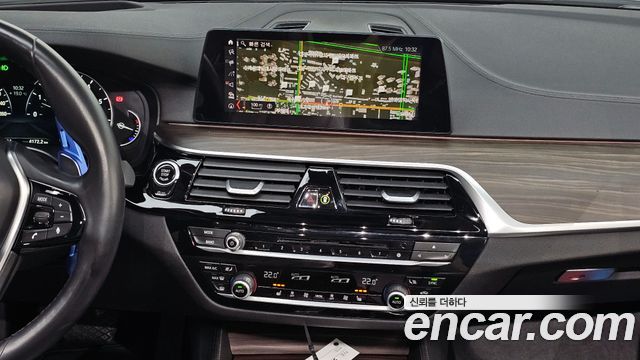 BMW 5-Series 530i Luxury Plus