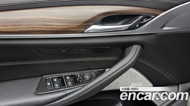 BMW 5-Series 530i Luxury Plus