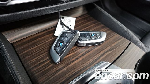 BMW 5-Series 530i Luxury Plus