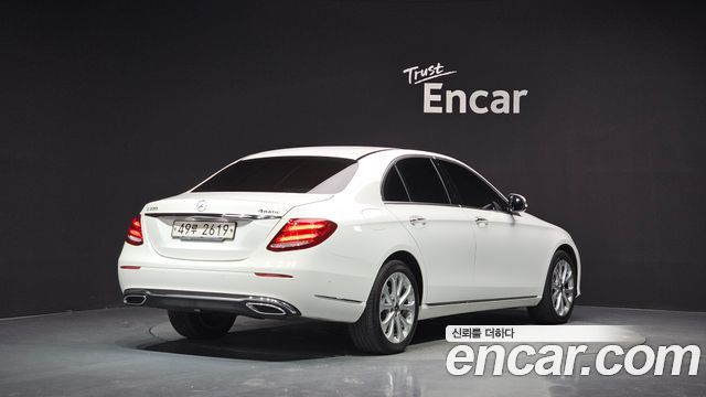 Mercedes-Benz E-Class E220d 4MATIC Exclusive
