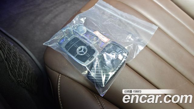 Mercedes-Benz E-Class E220d 4MATIC Exclusive