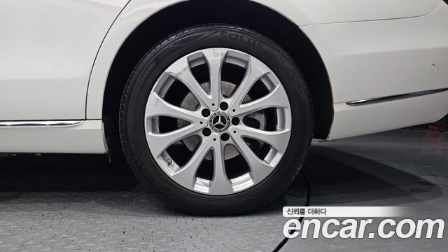 Mercedes-Benz E-Class E220d 4MATIC Exclusive