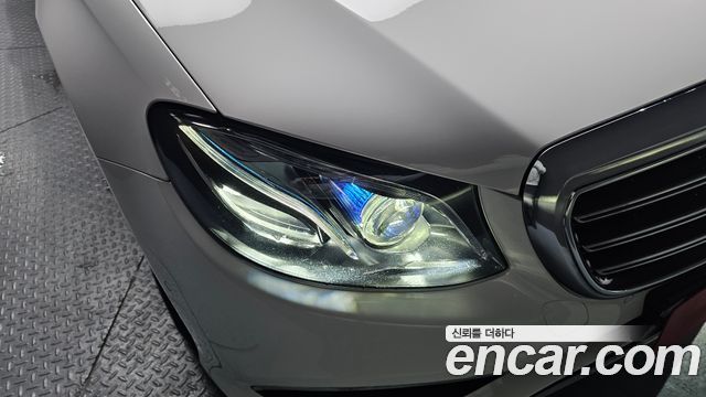 Mercedes-Benz E-Class E220d 4MATIC Exclusive