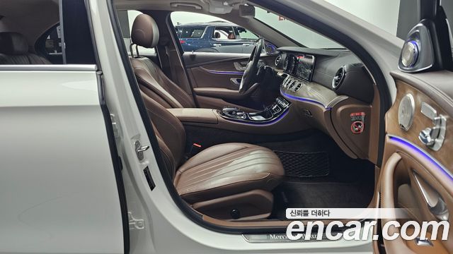 Mercedes-Benz E-Class E220d 4MATIC Exclusive