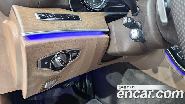Mercedes-Benz E-Class E220d 4MATIC Exclusive