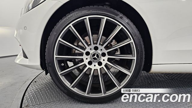 Mercedes-Benz C-Class C200