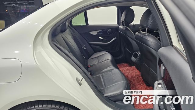 Mercedes-Benz C-Class C200