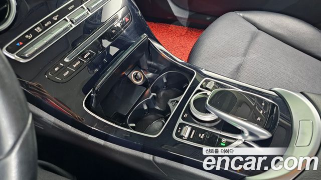 Mercedes-Benz C-Class C200