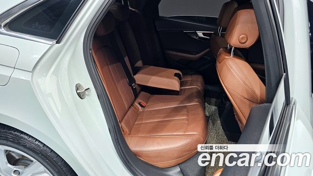Audi A4 40 TFSI Premium