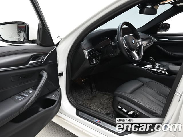 BMW 5-Series 520i M Sport