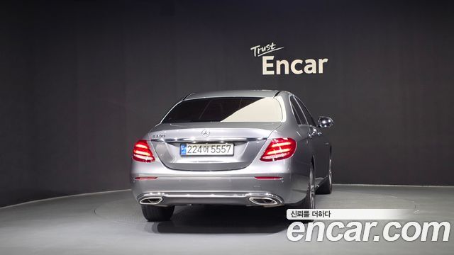 Mercedes-Benz E-Class E300 Avantgarde