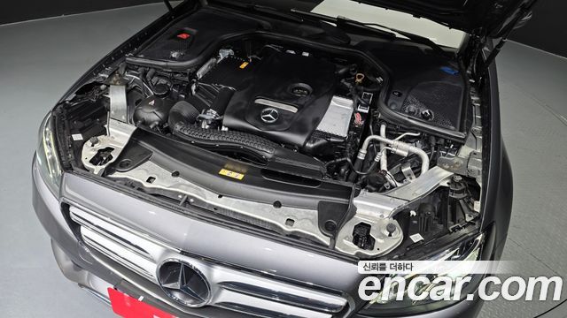 Mercedes-Benz E-Class E300 Avantgarde