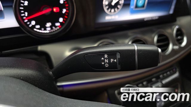 Mercedes-Benz E-Class E300 Avantgarde