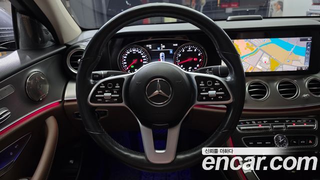 Mercedes-Benz E-Class E300 Avantgarde