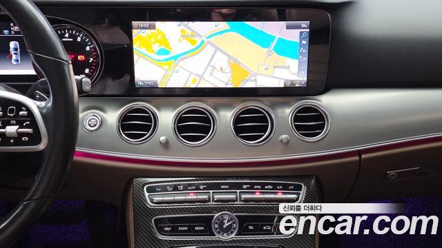 Mercedes-Benz E-Class E300 Avantgarde