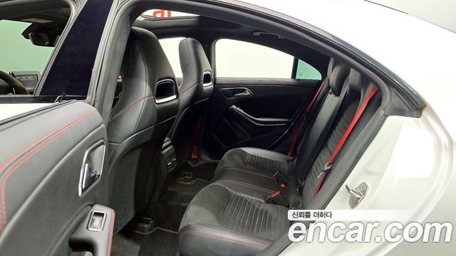 Mercedes-Benz CLA-Class CLA45 AMG 4MATIC