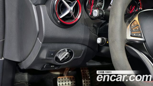 Mercedes-Benz CLA-Class CLA45 AMG 4MATIC