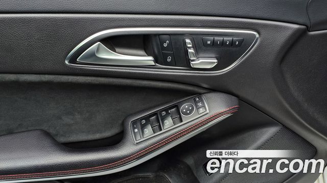 Mercedes-Benz CLA-Class CLA45 AMG 4MATIC