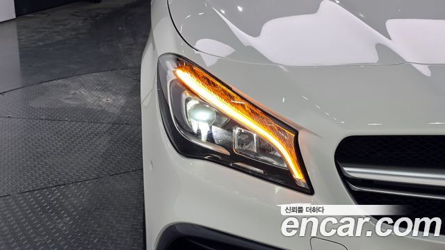 Mercedes-Benz CLA-Class CLA45 AMG 4MATIC