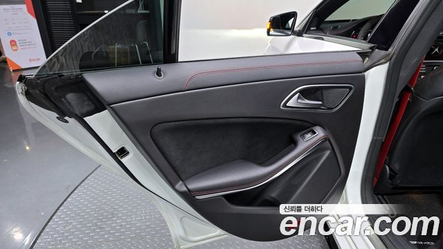 Mercedes-Benz CLA-Class CLA45 AMG 4MATIC