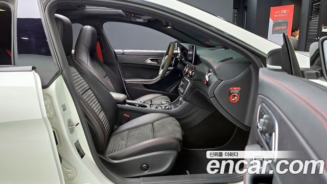 Mercedes-Benz CLA-Class CLA45 AMG 4MATIC
