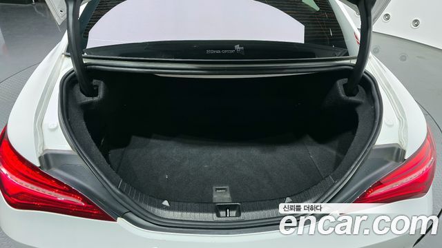 Mercedes-Benz CLA-Class CLA45 AMG 4MATIC
