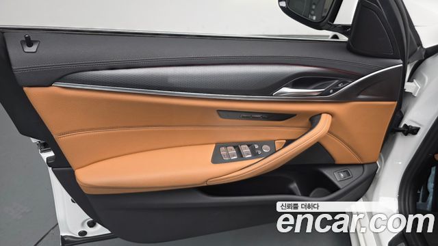 BMW 5-Series 520i M Sport