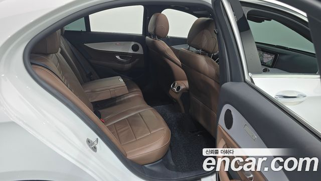 Mercedes-Benz E-Class E250 Avantgarde
