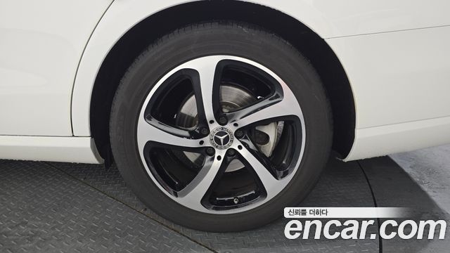 Mercedes-Benz E-Class E250 Avantgarde