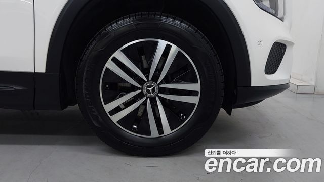 Mercedes-Benz GLB-Class GLB200 d