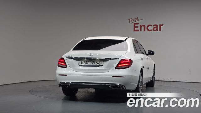 Mercedes-Benz E-Class E300 Avantgarde