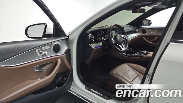 Mercedes-Benz E-Class E300 Avantgarde