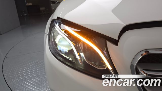 Mercedes-Benz E-Class E300 Avantgarde