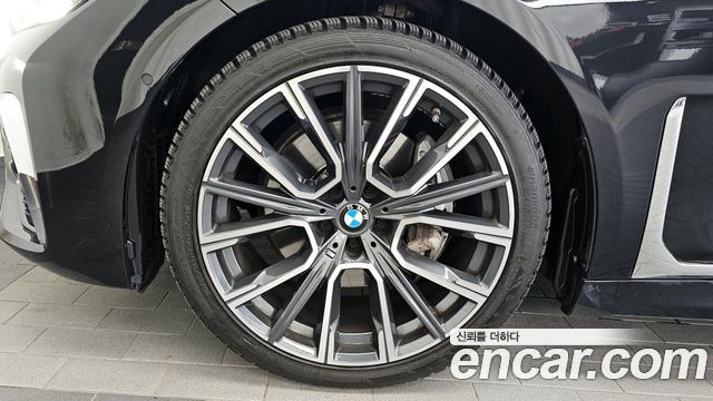 BMW 7-Series 740i M Sport