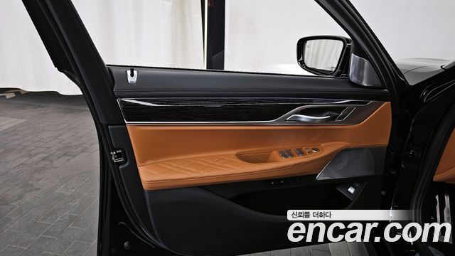 BMW 7-Series 740i M Sport