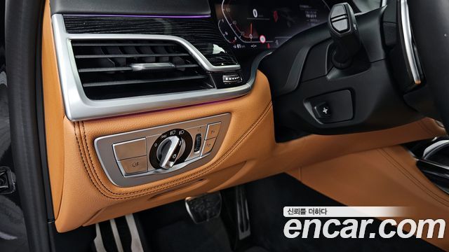BMW 7-Series 740i M Sport