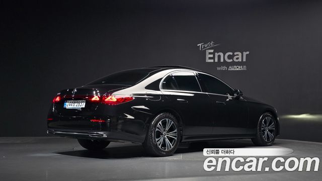 Mercedes-Benz E-Class E200 Avantgarde