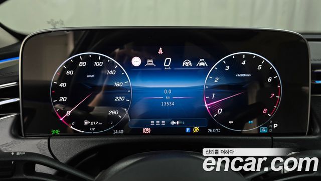 Mercedes-Benz E-Class E200 Avantgarde