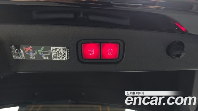 Mercedes-Benz E-Class E200 Avantgarde