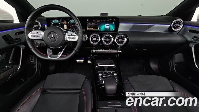 Mercedes-Benz CLA-Class CLA250 4MATIC