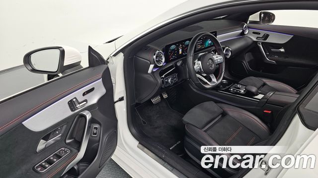 Mercedes-Benz CLA-Class CLA250 4MATIC