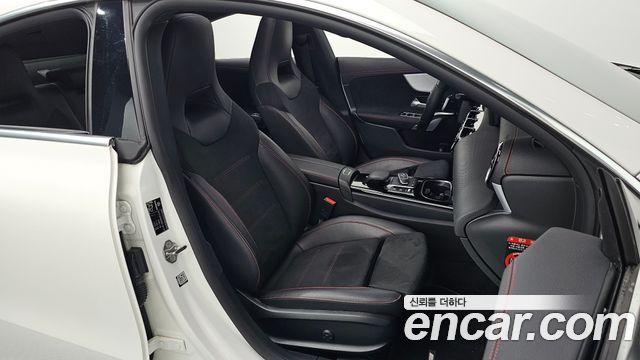 Mercedes-Benz CLA-Class CLA250 4MATIC