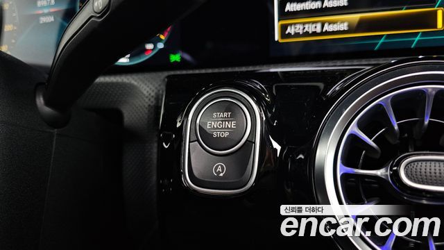Mercedes-Benz CLA-Class CLA250 4MATIC