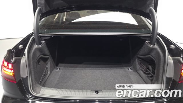 Audi A4 40 TFSI