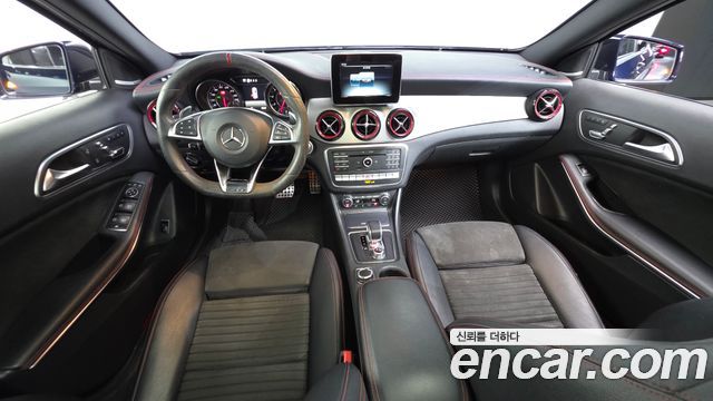 Mercedes-Benz GLA-Class GLA45 AMG 4MATIC