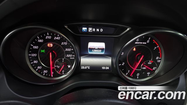 Mercedes-Benz GLA-Class GLA45 AMG 4MATIC