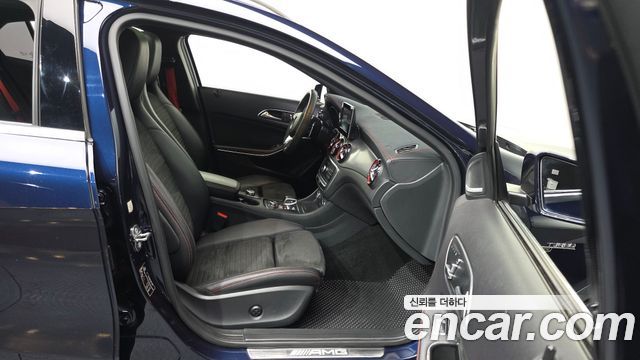 Mercedes-Benz GLA-Class GLA45 AMG 4MATIC