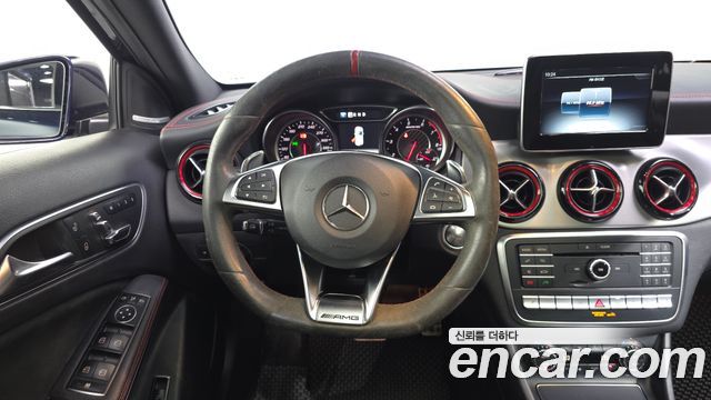 Mercedes-Benz GLA-Class GLA45 AMG 4MATIC